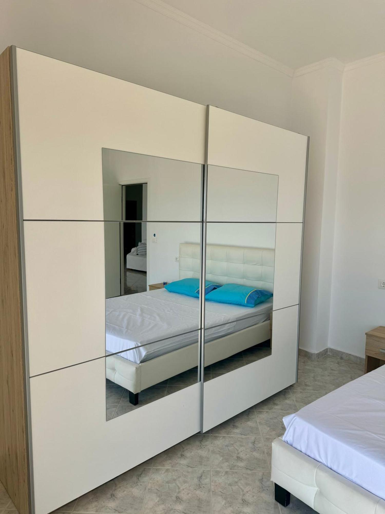 Apartamento Comfy Blue Sarandë Exterior foto
